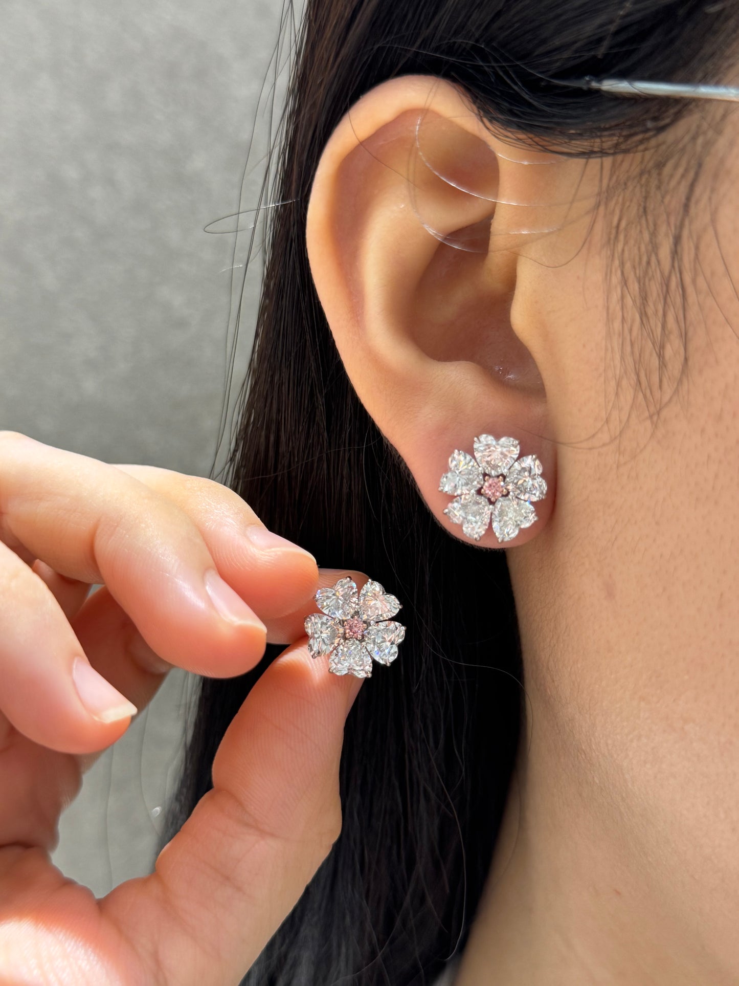 14K Gold Heart-Shaped Lab-Grown Diamond Flower Earrings