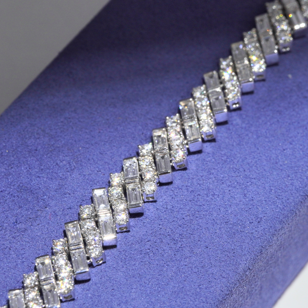 Baguette & Round Lab Diamond Pave Tennis Bracelet in 18K Gold | Approx. 7 ctw