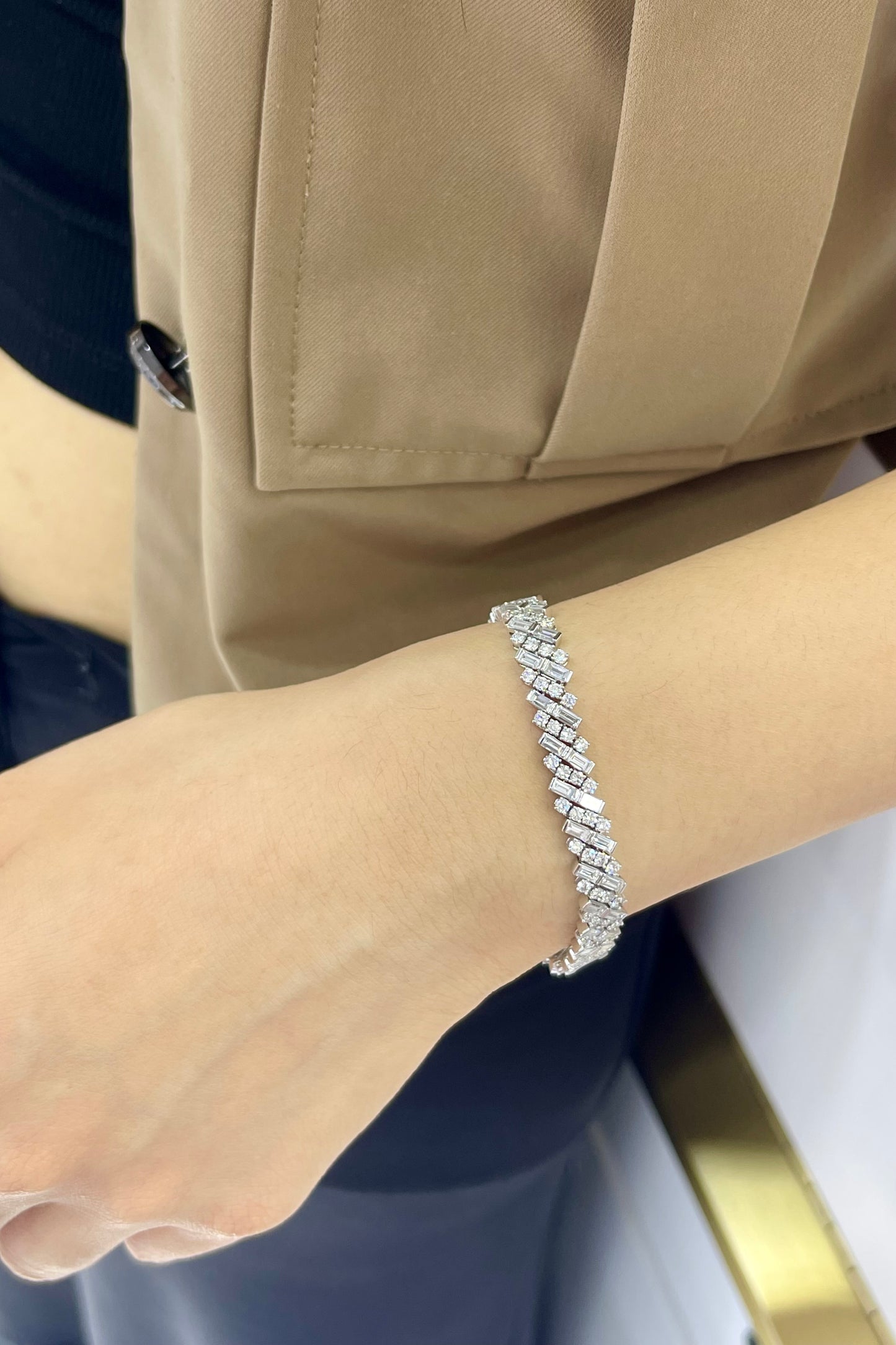 Baguette & Round Lab Diamond Pave Tennis Bracelet in 18K Gold | Approx. 7 ctw