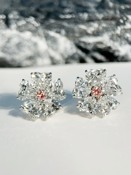 14K Gold Heart-Shaped Lab-Grown Diamond Flower Earrings