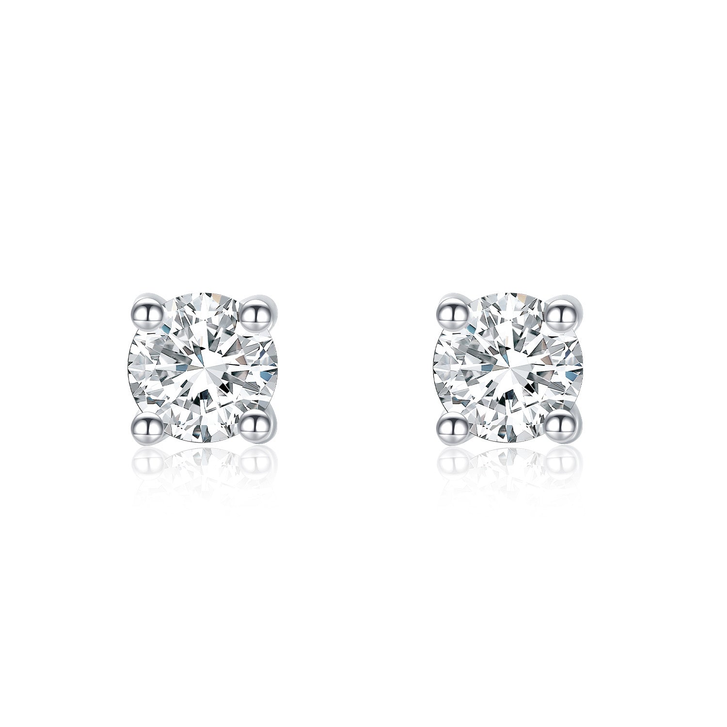 Lab-grown round diamond studs