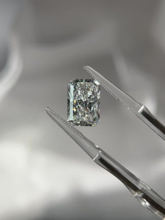 5.04ct Radiant Lab Grown Diamond (D, VS1, EX/EX)