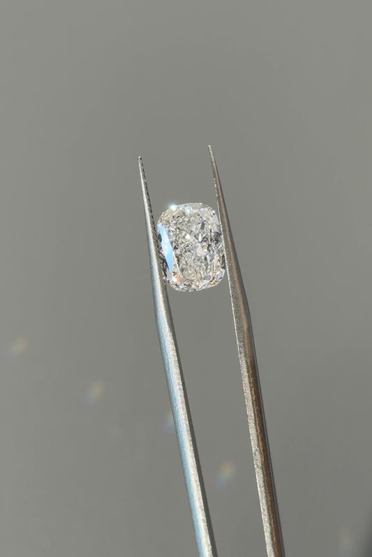 3.32ct Cushion Lab Grown Diamond (E, VVS2, EX/EX/EX)