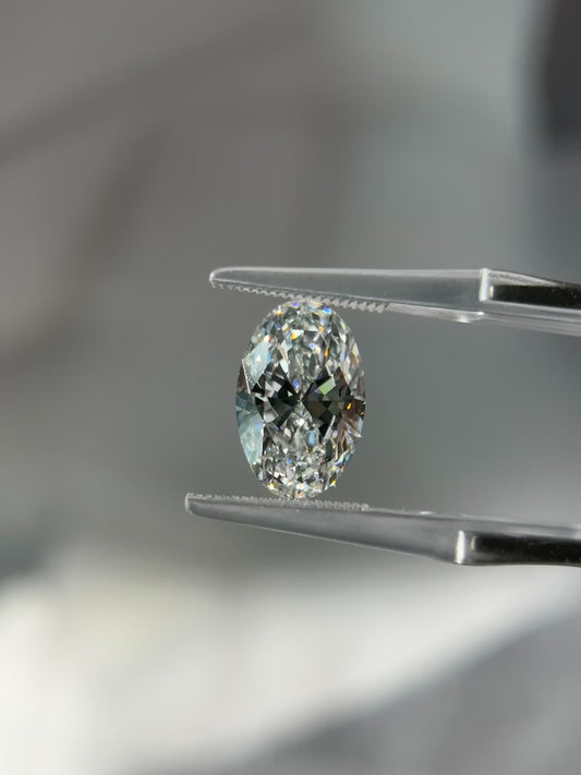 4.06ct Oval Lab Grown Diamond (E, VVS2, EX/EX)