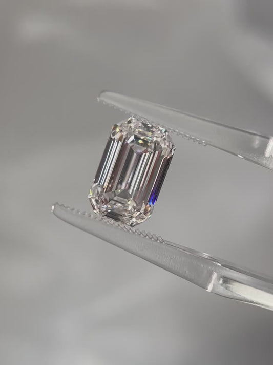 3.43ct Emerald Lab Grown Diamond (F, VS1, EX/EX/EX)