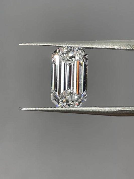 3.67ct Emerald Lab Grown Diamond (E, VS1, EX/EX)