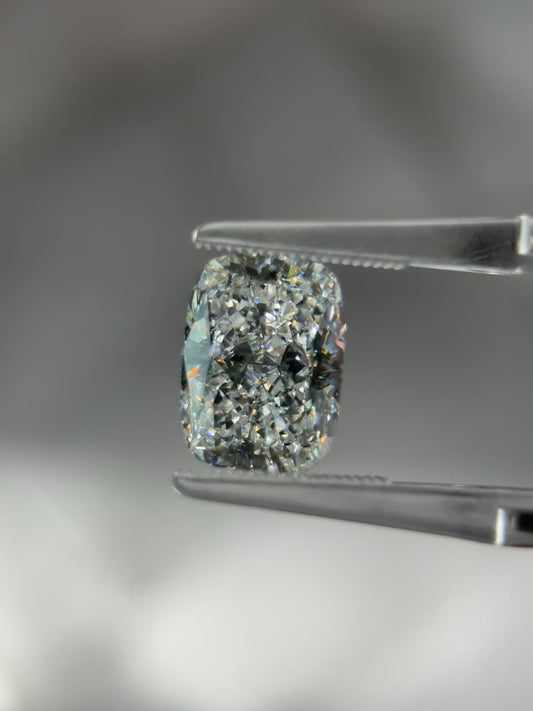 5.06ct Cushion Lab Grown Diamond (D, VS1, EX/EX)
