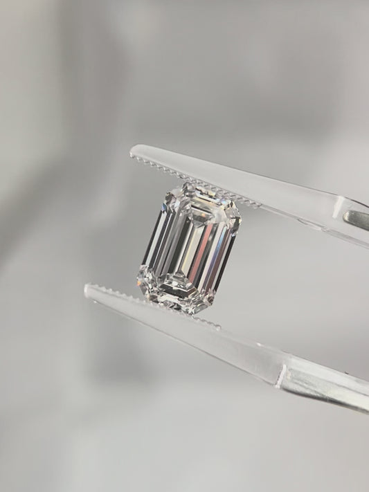3.20ct Emerald Lab Grown Diamond (E, VS1, EX/EX/EX)