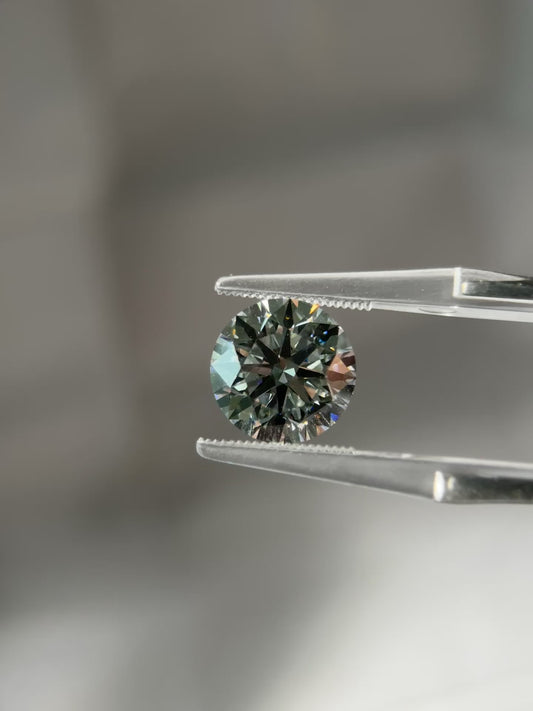 5.06ct Round Brilliant Lab Grown Diamond (E, VVS2, ID/EX/EX)