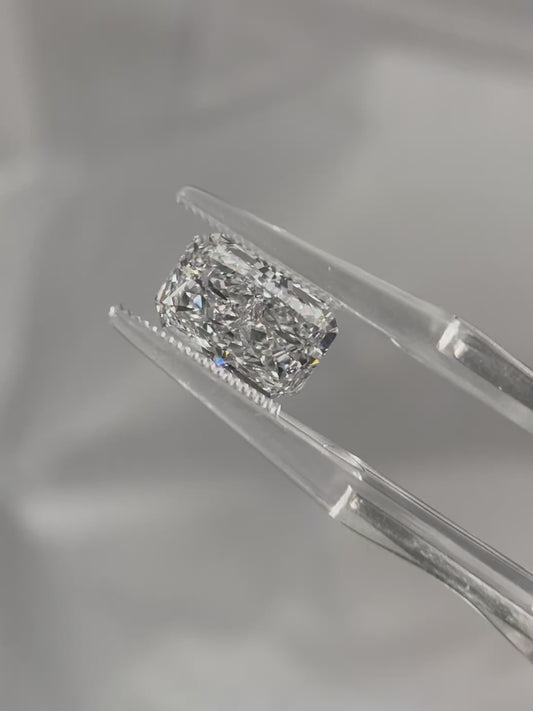 3.03ct Radiant Lab Grown Diamond (D, VS1, EX/EX/EX)