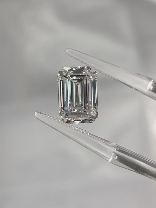 5.03ct Emerald Lab Grown Diamond (D, VS1, EX/EX)